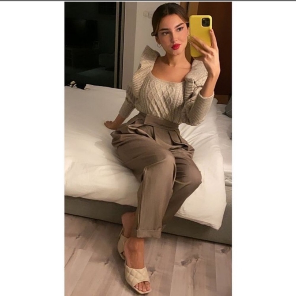 H&M flounced cable knit sweater taupe
